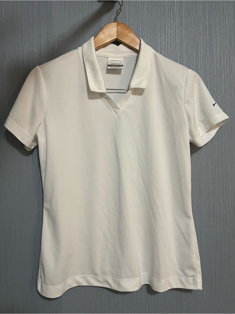Nike Golf Dri-Fit Women’s White Short-Sleeve V-Notch Polo Tee
